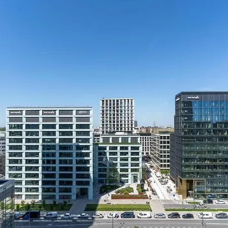 Platinum Tower - Center - Golden *
