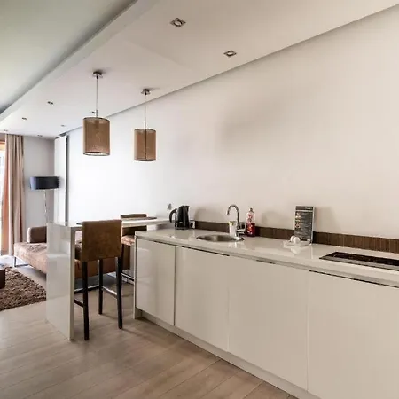 Platinum Tower - Center - Golden Apartment Warsaw