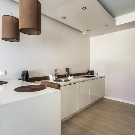 Apartment Platinum Tower - Center - Golden